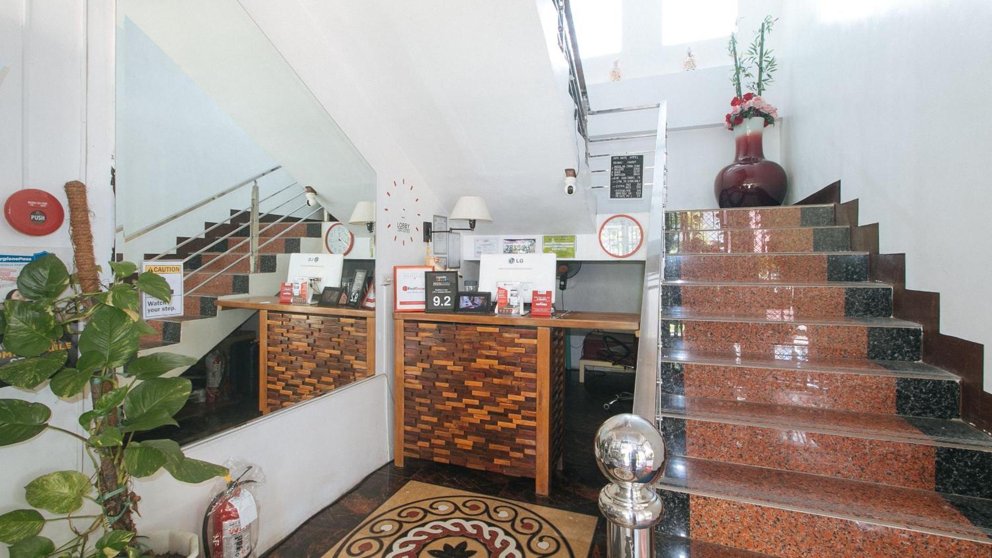 Hotel Reddoorz Near Lrt 2 Antipolo Station Exterior foto